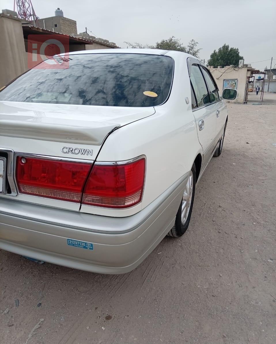 تويوتا كراون